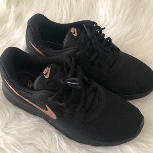 Women’s Nike Tanjun Sneakers